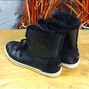 UGG CROFT EXOTIC VELVET BLACK LEATHER CASUAL ANKLE SNEAKER